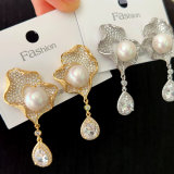 Lotus leaf pearl earrings