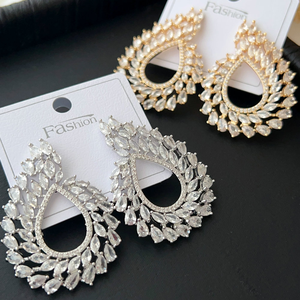 Chunky fine zircon earrings