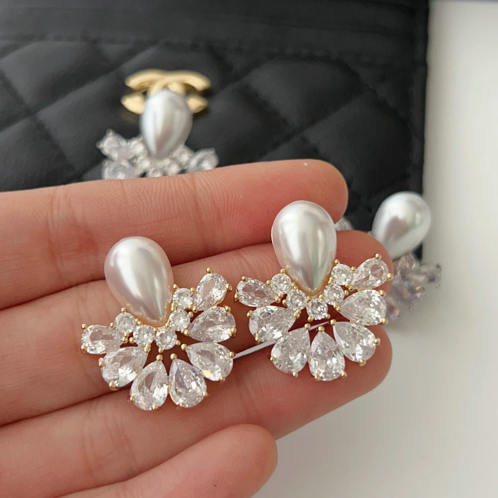 Pave pearl fan earrings