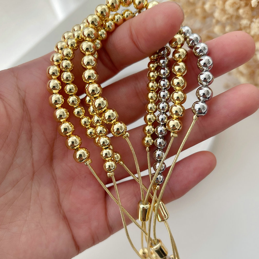 Gold bead bracelet