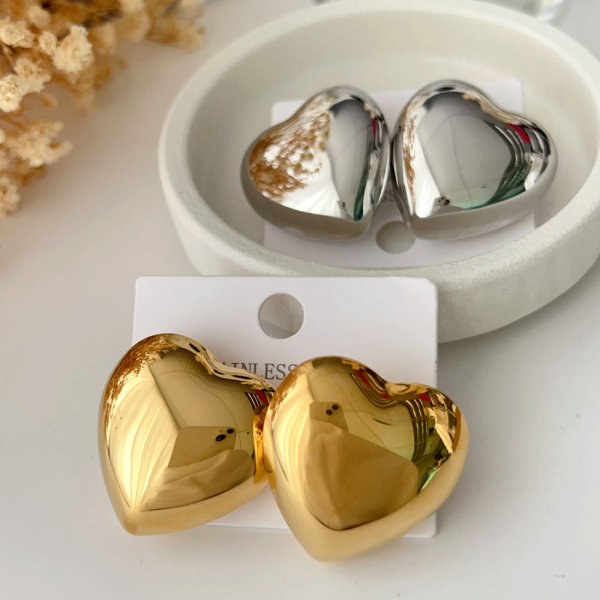 Stainless steel chunky heart earrings