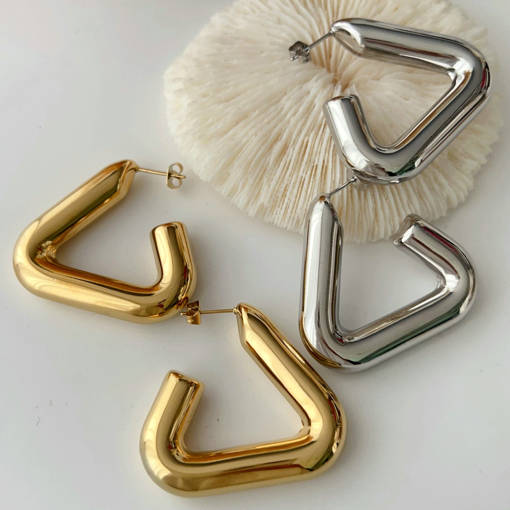 Stainless steel chunky hoop