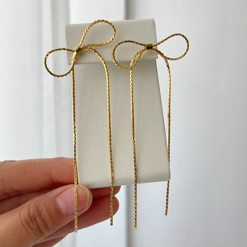 Long chain bow earrings
