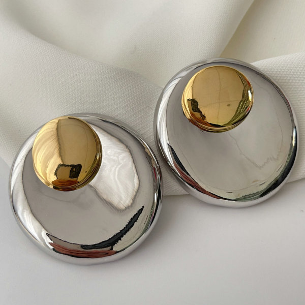 Chunky round earrings