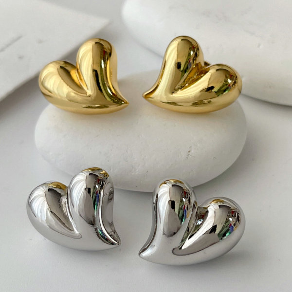 Heart earrings