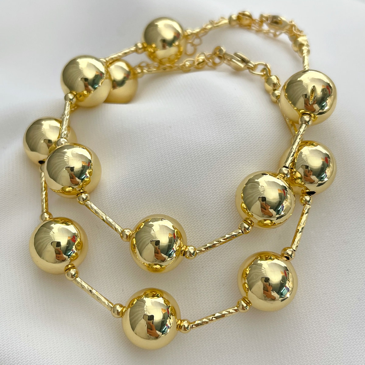 Ball bracelet