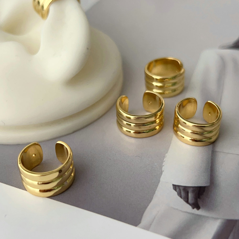 Metal ear cuff （pairs )
