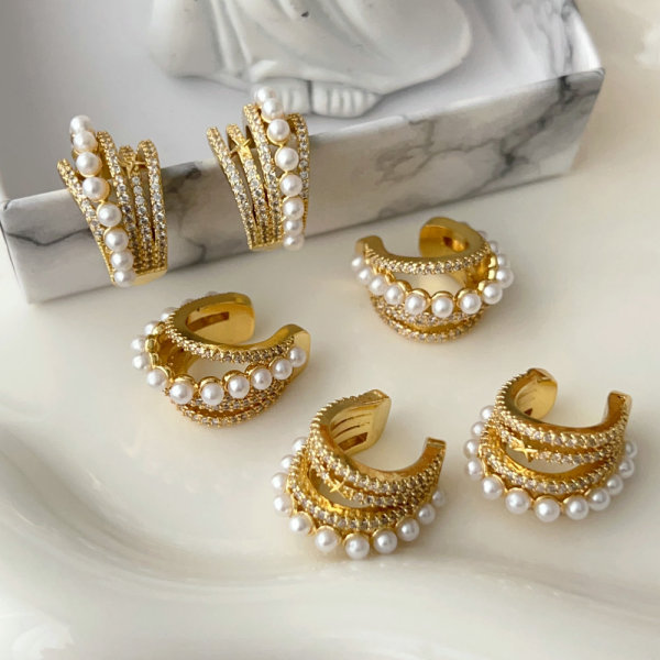 Pearl ear cuff ( pairs )