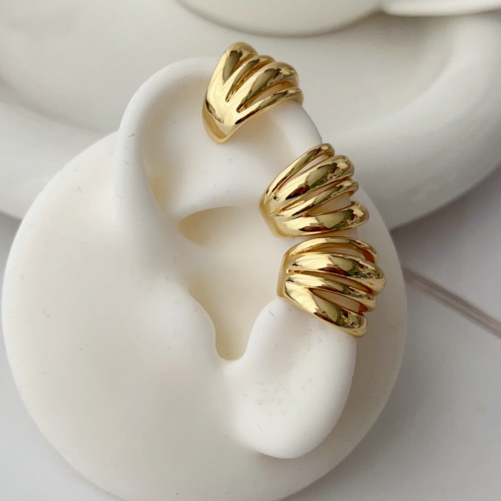 Chunky metal ear cuff ( pairs )