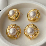 Pearl flower earrings
