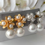 FLower glass pear earrings