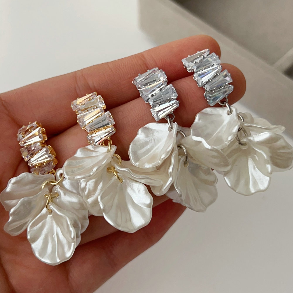Glass shell charm earrings