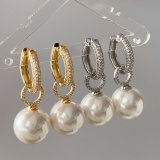 Drop pearl earrings