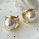Simple pearl ring