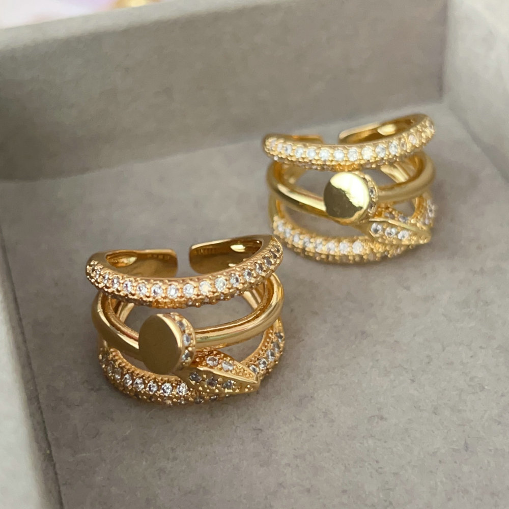 Pave nail ring