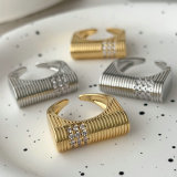 Pave bar ring