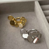 Pave flower ring
