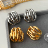 Metal twist earrings