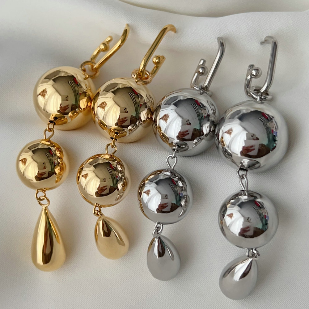 Chunky ball earrings