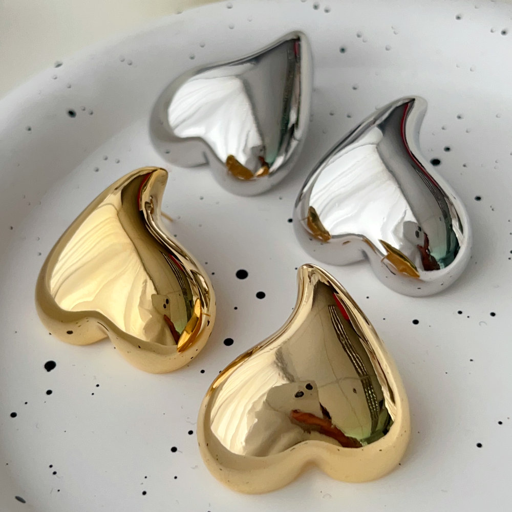 Metal heart earrings