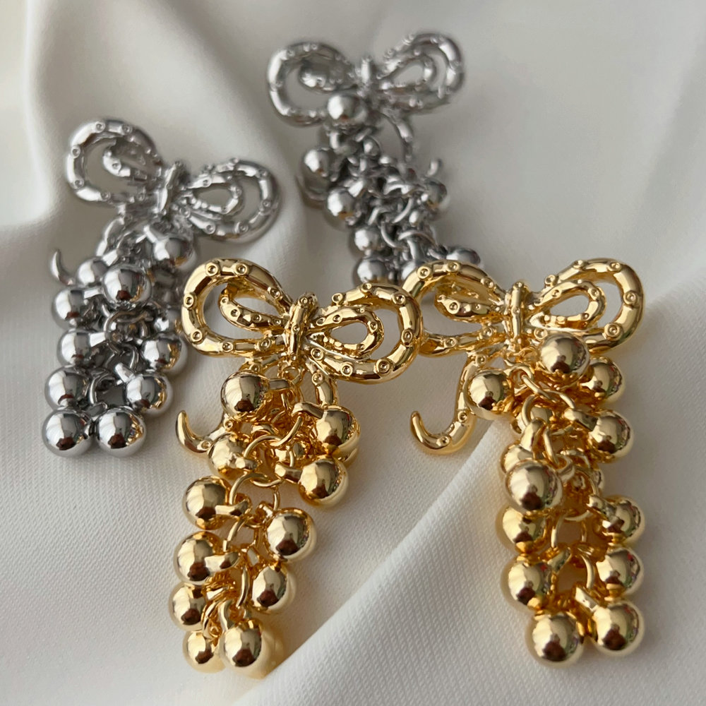 Bow bead tassel earrings