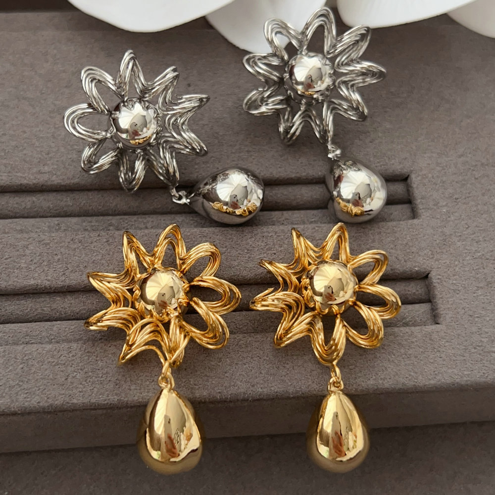 Metal ball earrings