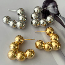 Ball v shape earrings