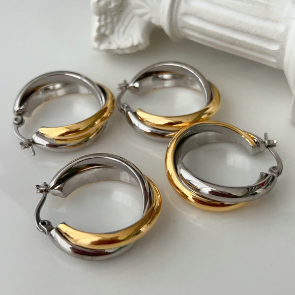 Simple metal hoop