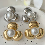 Glass pearl flower earrings
