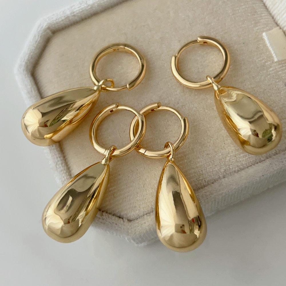Water drop metal earrings