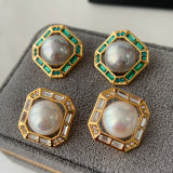Sqaure pearl earrings