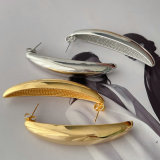 Chunky line metal earrings