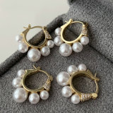 Simple pearl earrings