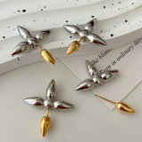 Metal lv flower earrings