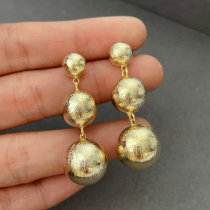 Ball earrings