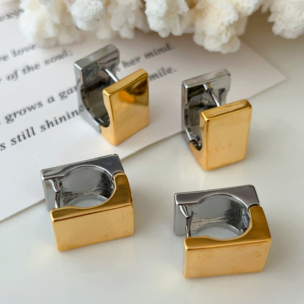 Square metal earrings