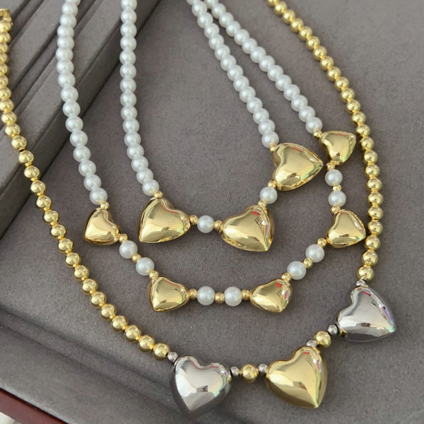 Heart charm necklace