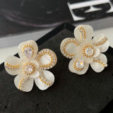 Flower earrings
