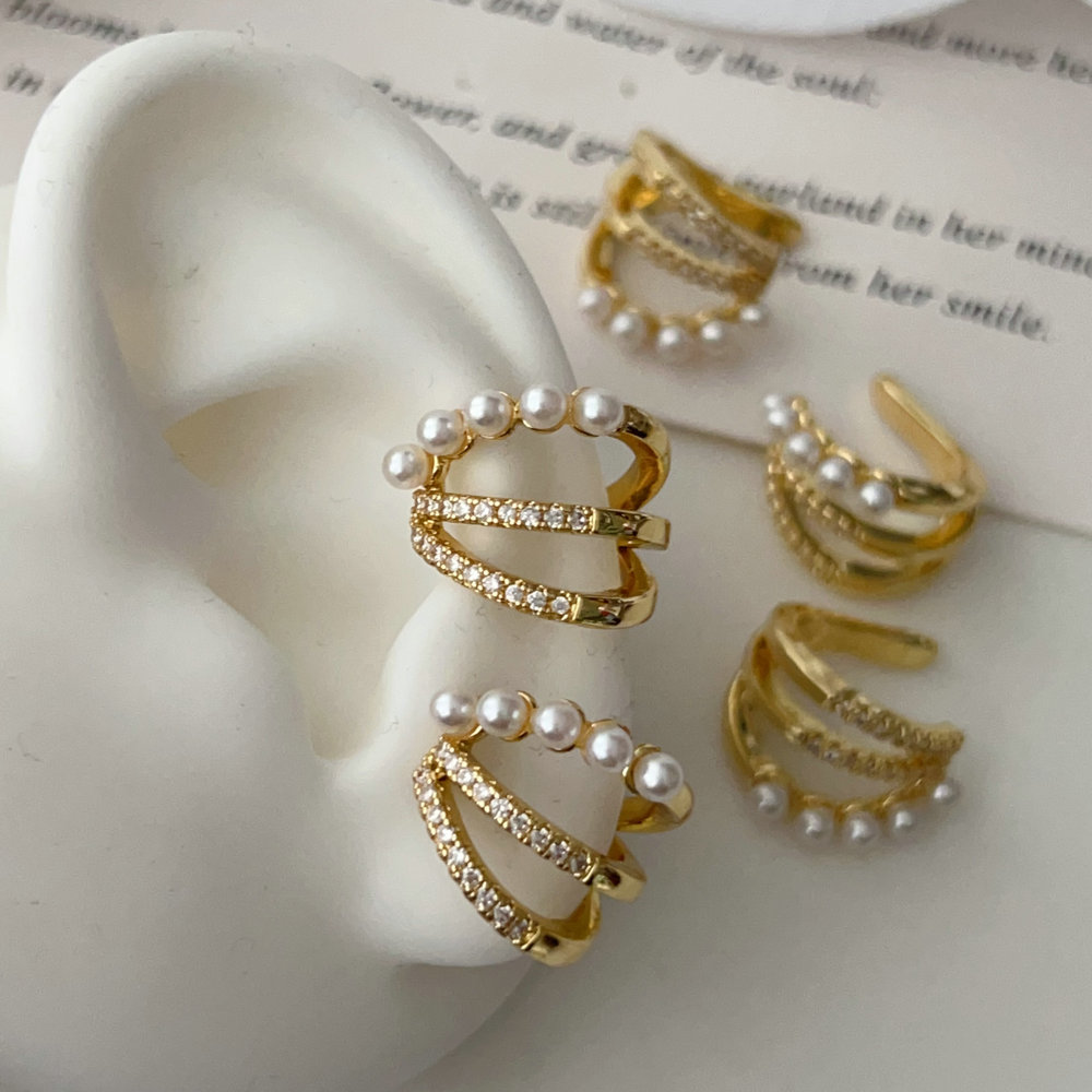 Pearl ear cuff ( pairs )