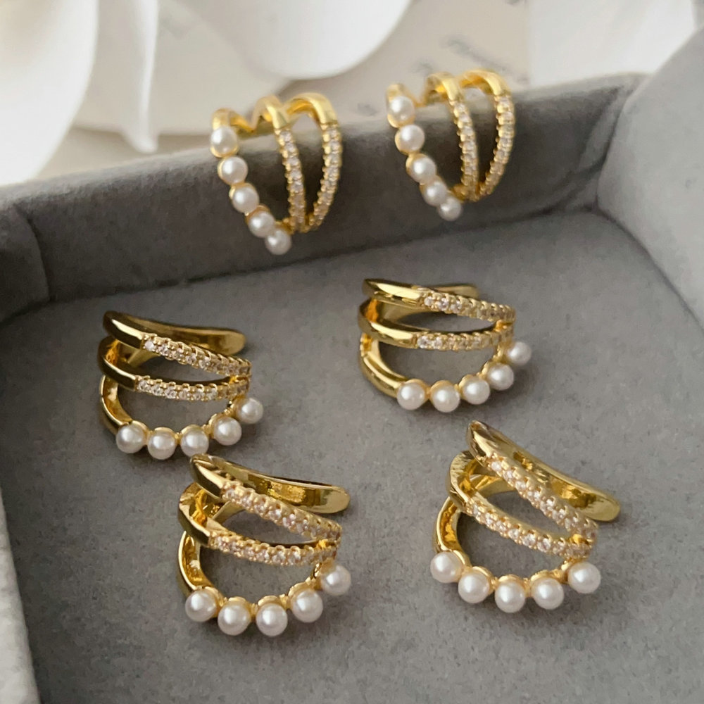Pearl ear cuff ( pairs )