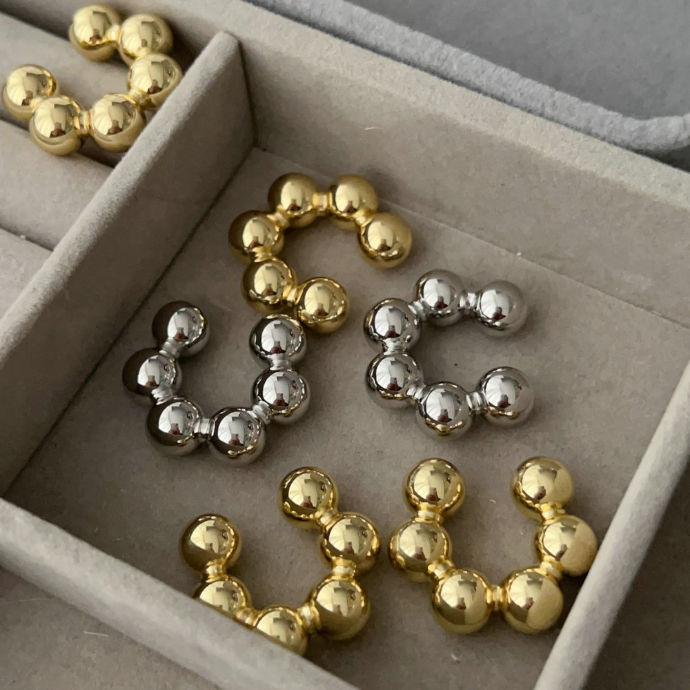 Ball ear cuff ( pairs )