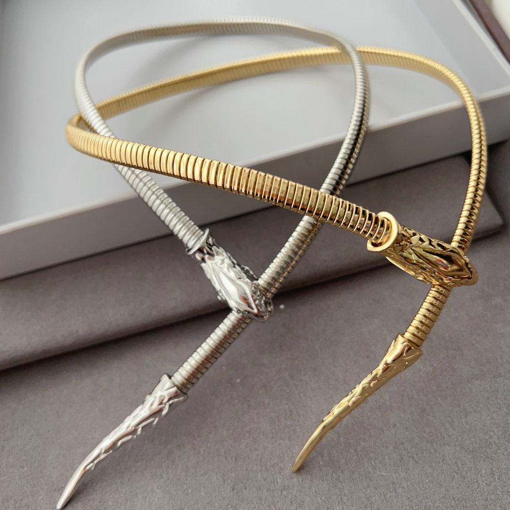 Chunky snake necklace