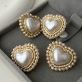 Pearl heart earrngs