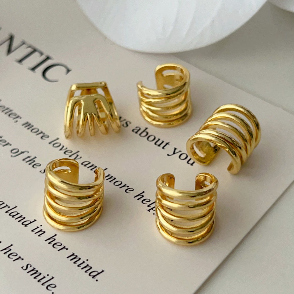Metal ear cuff ( pairs )