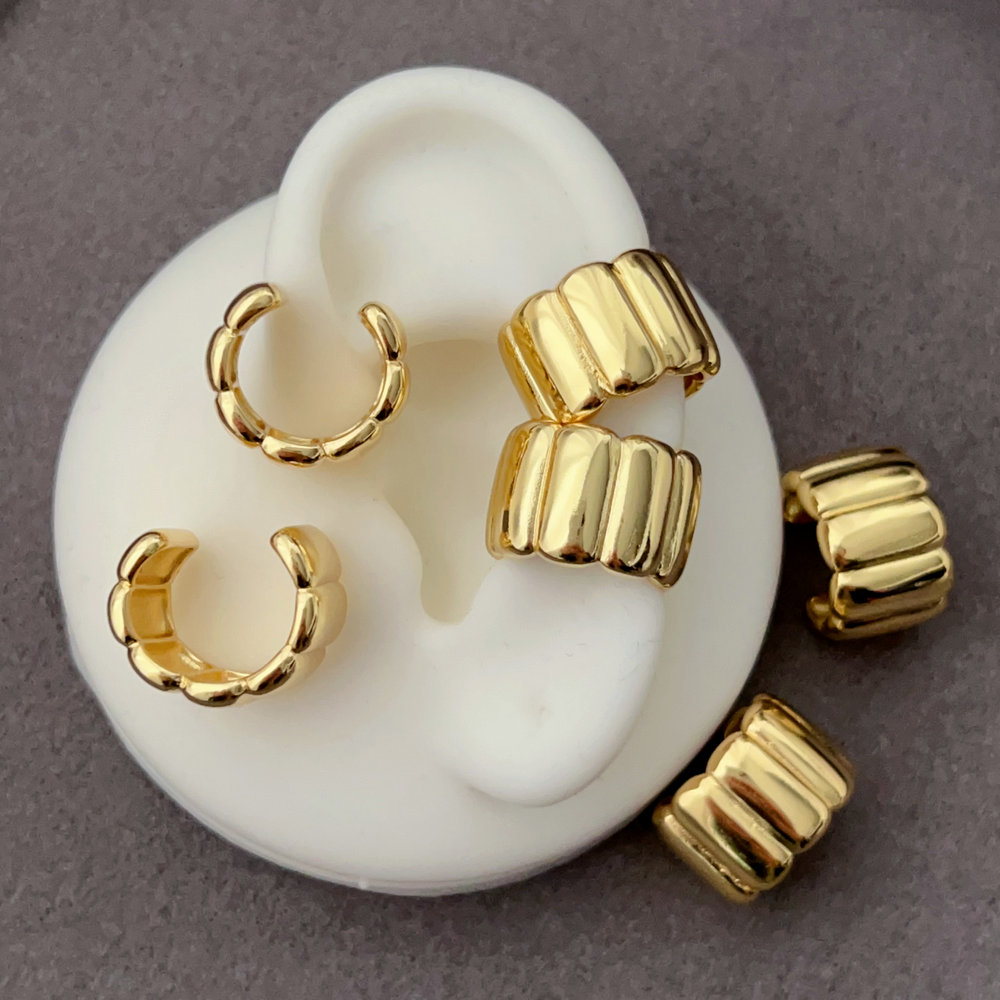 Metal ear cuff ( pairs )