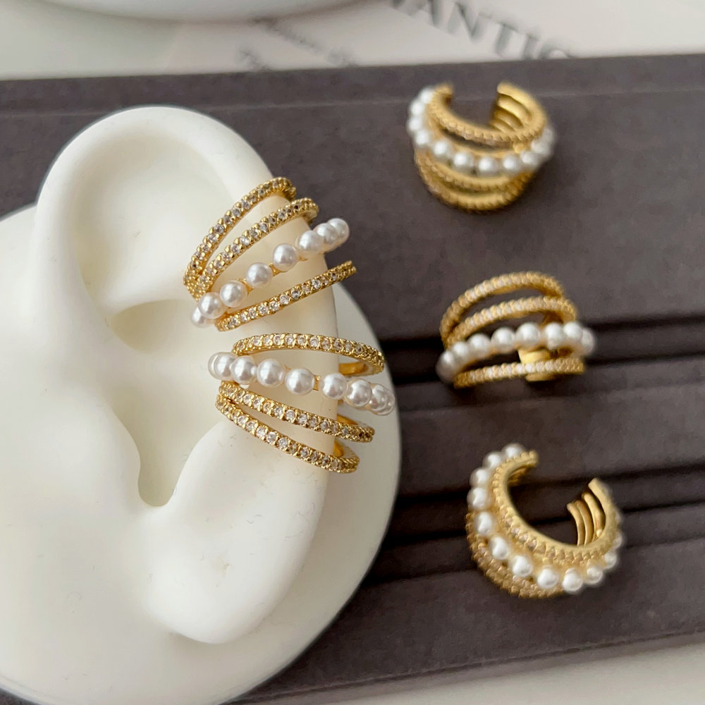 Pearl ear cuff ( pairs )