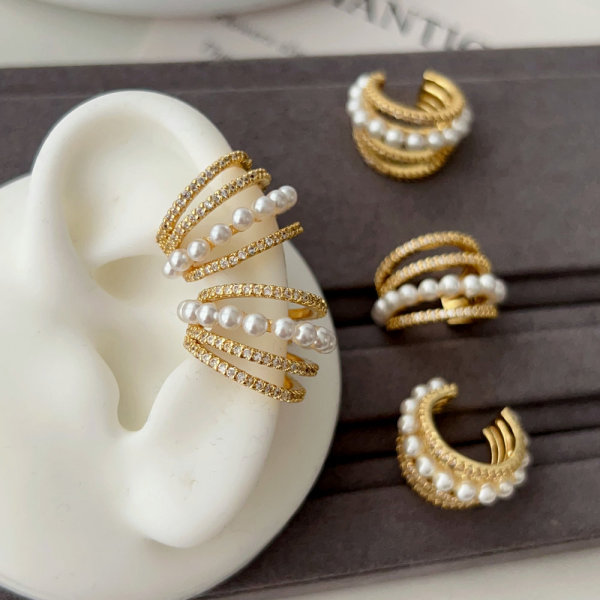 Pearl ear cuff ( pairs )