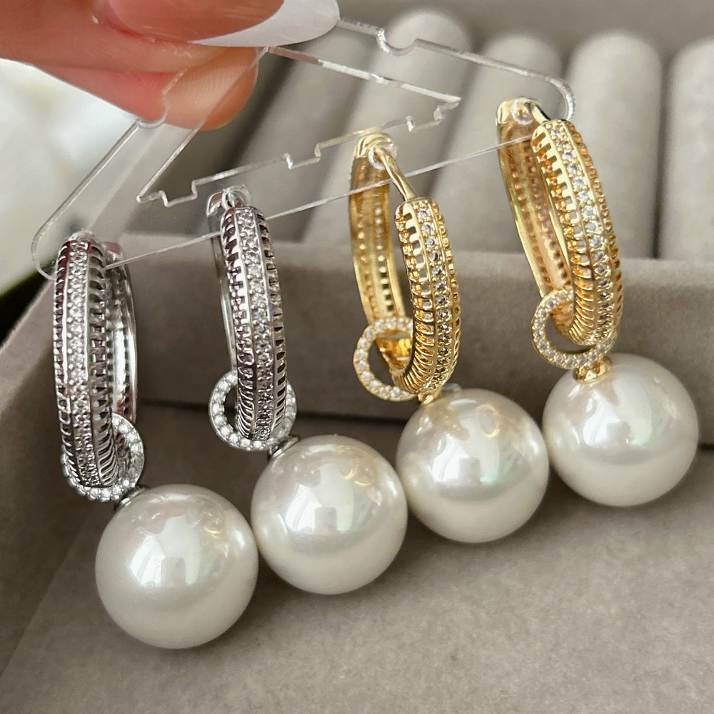 Pearl circle hoop