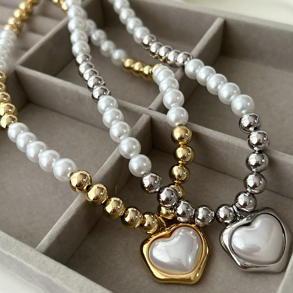 Chunky ball necklace with heart charm