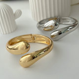Metal chunky bangle
